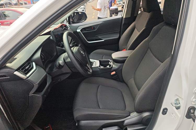 Used Toyota RAV4 2024 2.0L CVT Two-Wheel Drive Urban Edition