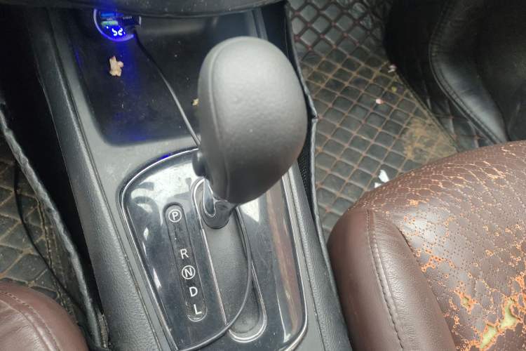 Used Nissan Tiida 2011 1.6L CVT Smart Version