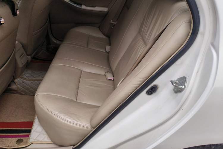 Used Toyota Corolla EX 2011 1.6L Automatic Luxury Edition