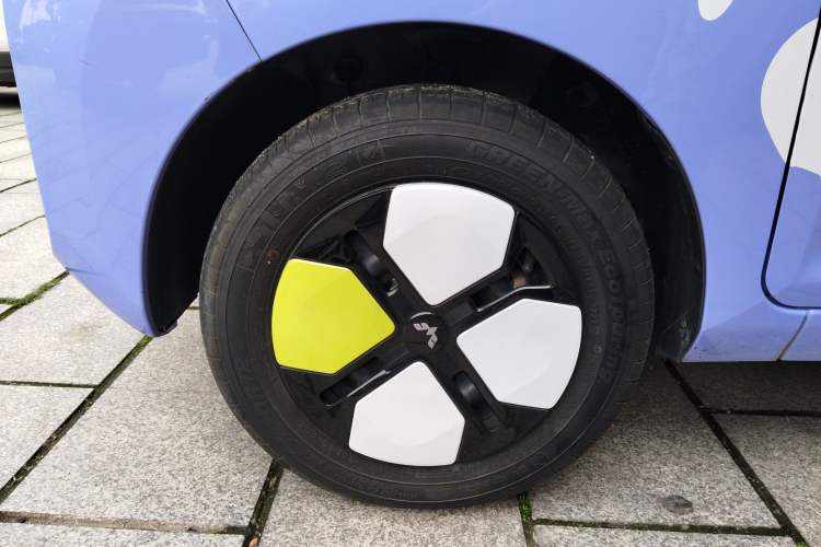 Used Wuling Hongguang MINIEV 2021 Macaron Fashion Edition Lithium-Ion Battery