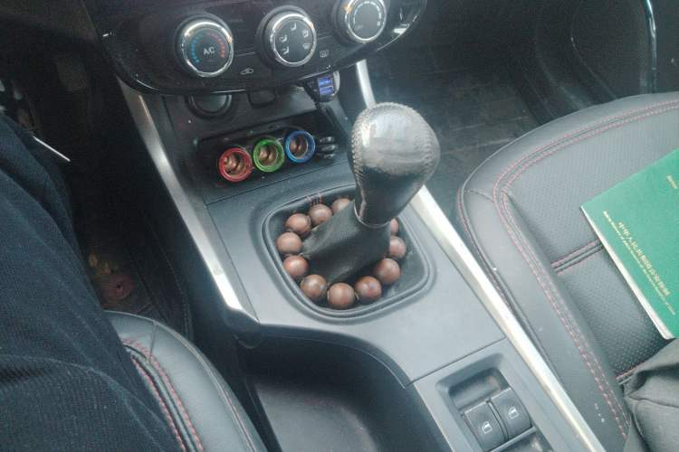 Used Haima S5 2015 1.6L Manual Luxury Model with Sunroof Gear Lever