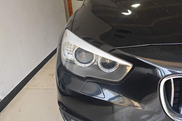 Used BMW 5 Series GT 2015 528i Leading Model
