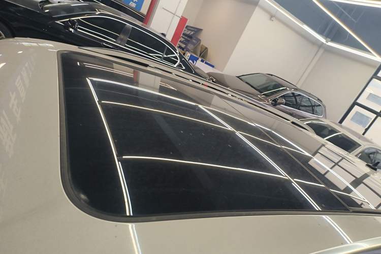 Used Volkswagen Tiguan L 2017 330TSI Automatic Two-Wheel Drive Luxury Edition