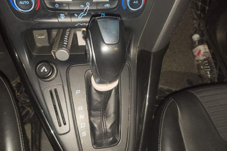 Used Ford Focus 2015 Hatchback 1.6L Automatic Fashion Edition