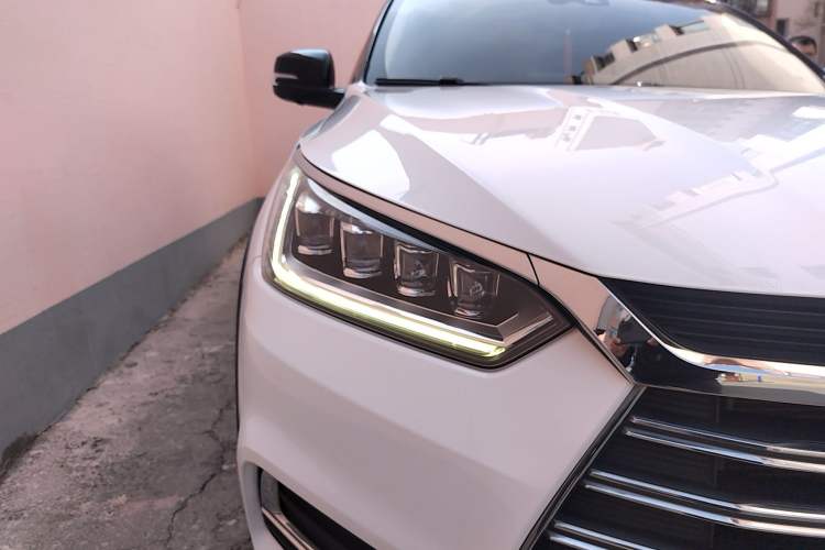 Used BYD Song New Energy 2019 Song DM 1.5TID Smart Connect Sharp Edition Right Front Headlight