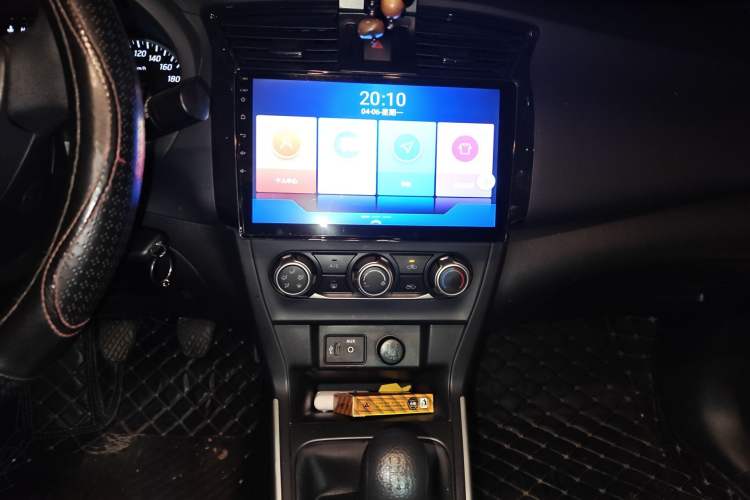 Used Nissan Sylphy 2019 Classic 1.6XE Manual Comfort Edition Audio And AC Panel