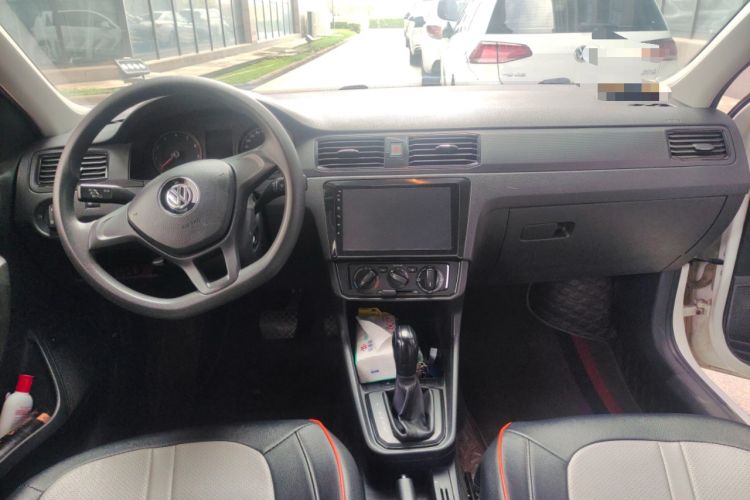 Used Volkswagen Santana 2019 1.5L Automatic Fashion Edition China VI Center Console