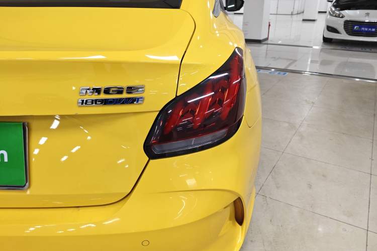 Used MG 5 2021 180 DVVT CVT Youth Luxury Edition