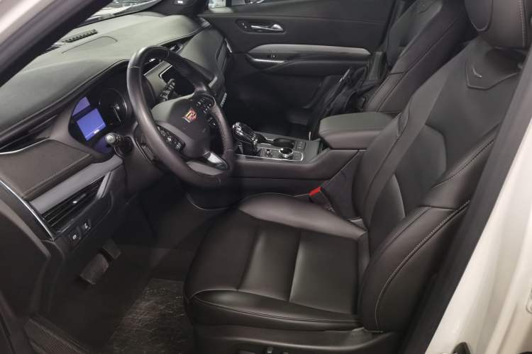 Used Cadillac XT4 2020 Revised Version 28T Two-Wheel Drive Leading Edition Left Front Seat
