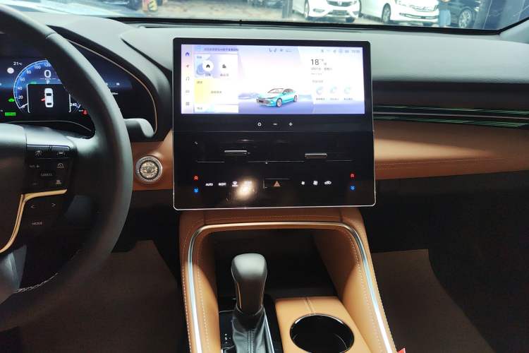 Used Toyota Avalon 2024 Dual-Engine 2.5L XLE Premium Edition