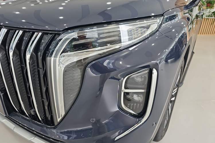 Used Hongqi HS7 2023 2.0T Automatic All-Wheel-Drive Flagship Edition Six Seats