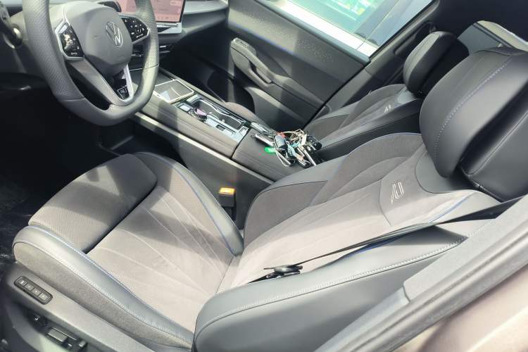 Used Volkswagen Teramont 2025 Tiguan Pro 450TSI Four-Wheel Drive Summit Edition