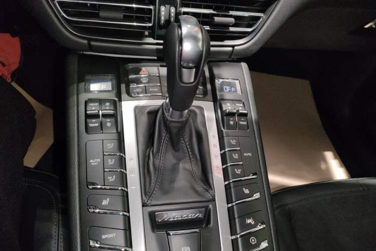 Used Porsche Macan 2020 Macan 2.0T