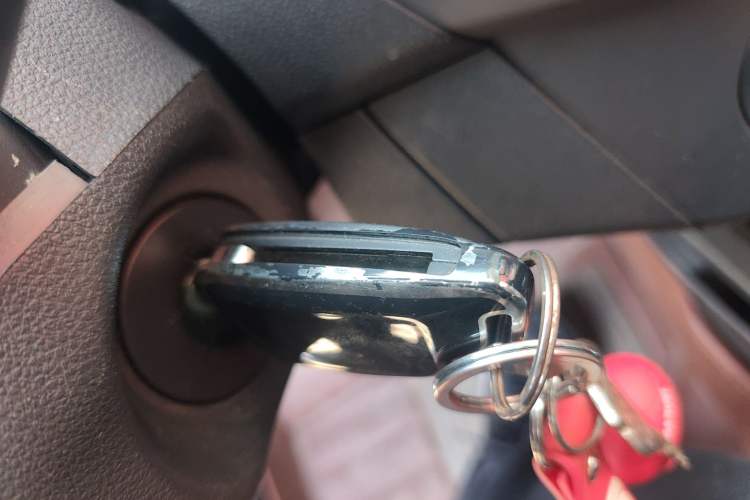 Used Dongfeng Aeolus AX3 2016 1.5L Manual Shangkue Model
