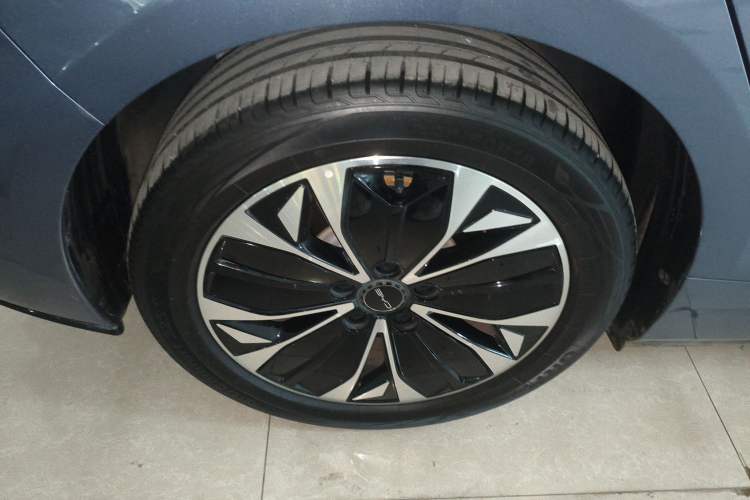 Used BYD Seal 2022 550 km Standard Range Rear-Wheel Drive Prestige Version
