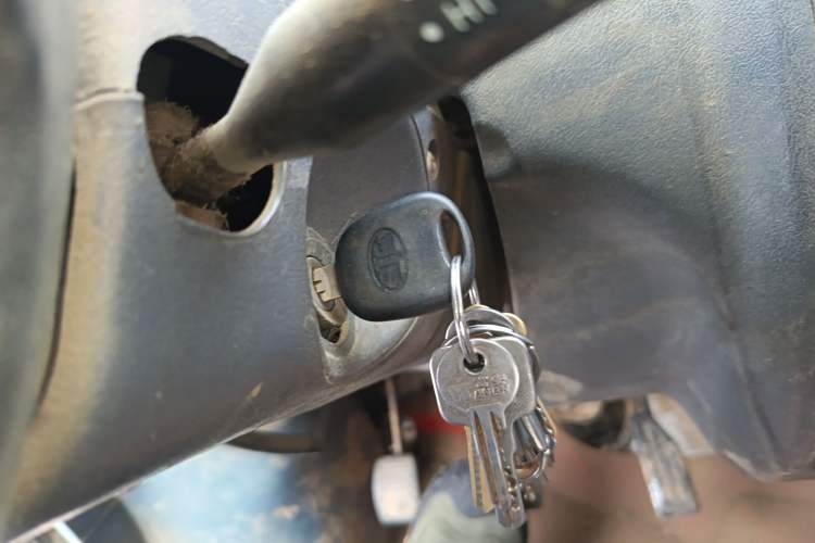 Used FAW Jiabao V52 2011 1.0L Practical Version LJ465QE1 Vehicle Key