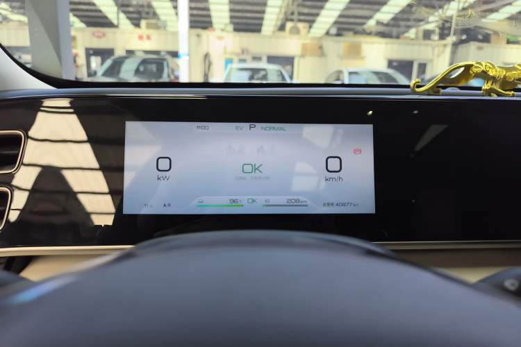 Used BYD Qin L 2024 DM-i 120KM Leading Model Instrument Cluster