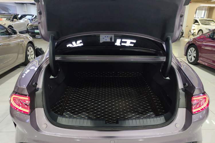 Used Xiaomi Auto SU7 2024 Rear-Drive Long-Range Intelligent Driving Version