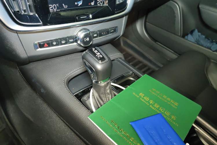 Used Volvo V90 2020 Facelifted Cross Country T5 AWD Zhiyuan Edition Gear Lever