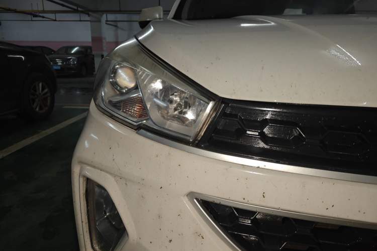 Used Wuling Hongguang S3 2019 Automatic Clutch Version 1.5L Manual Comfort Model China V Standard Right Front Headlight