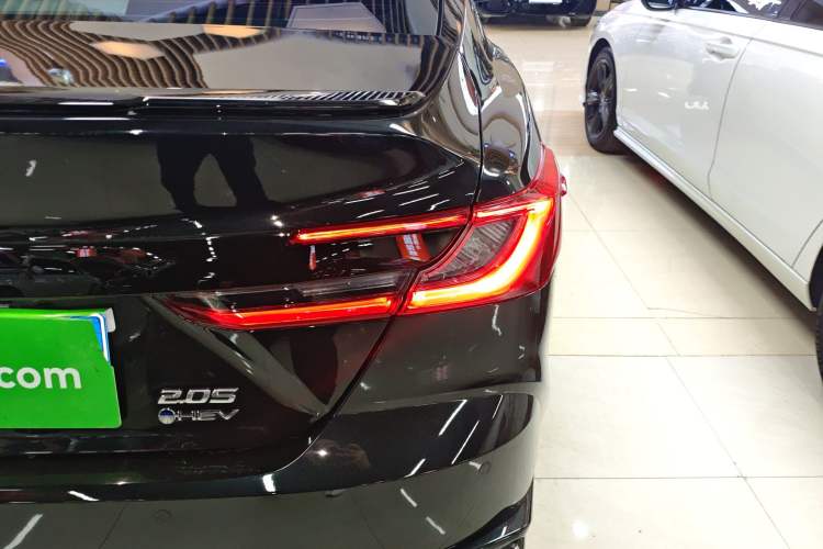 Used Toyota Camry 2024 Dual-Motor 2.0 HXS Sport Plus Edition Right Rear Taillight