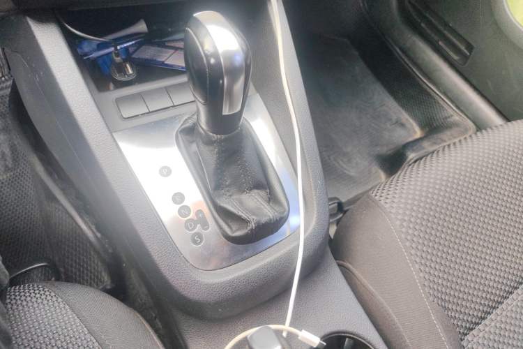 Used Volkswagen Sagitar 2012 1.6L Automatic Fashion Edition
