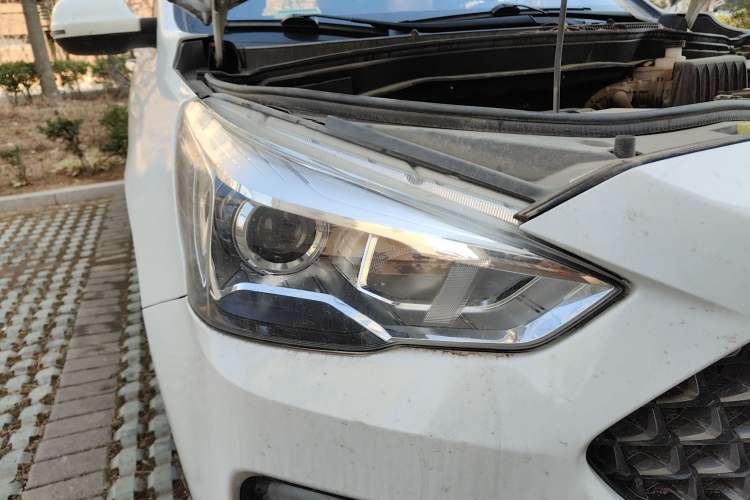 Used Haval M6 2019 1.5T DCT Two-Wheel Drive Value Edition China VI Standard
