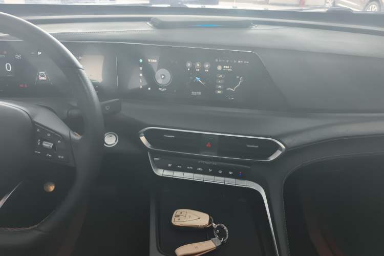 Used CHANGAN UNI-T 2022 1.5T Prestige Version Audio And AC Panel