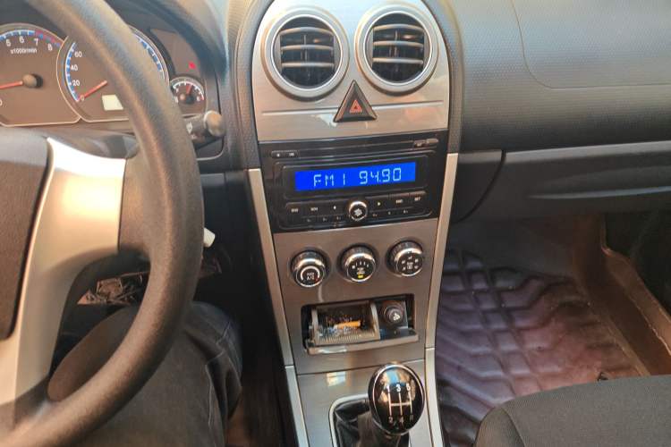 Used Geely Auto Liberty Ship 2015 1.3L Manual Wealthy Edition