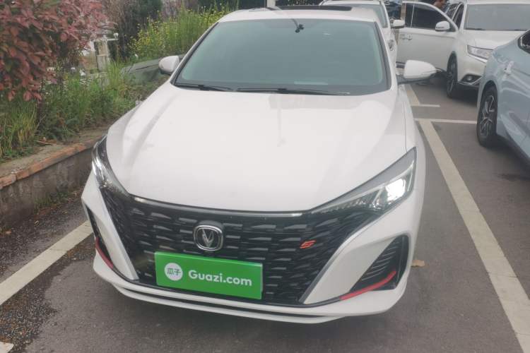 Used CHANGAN Eado 2024 PLUS Blue Whale NE 1.4T GDI DCT High-Energy Edition Front