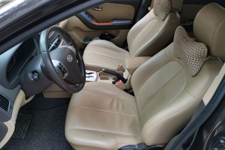 Used Hyundai Celesta 2010 1.6L AT GLS
