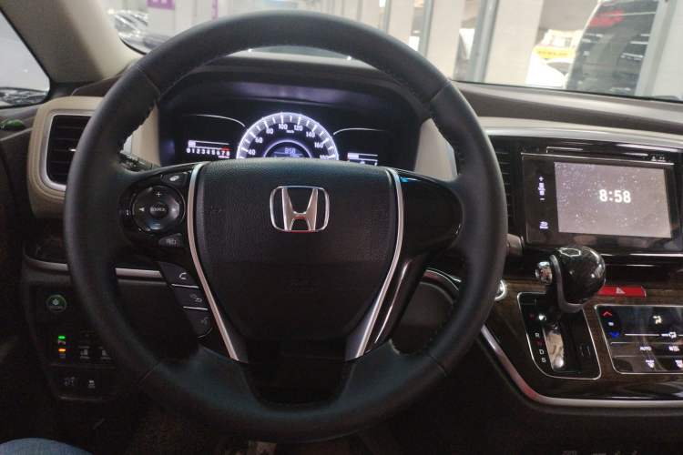 Used Honda Odyssey 2015 2.4L Luxury Edition

