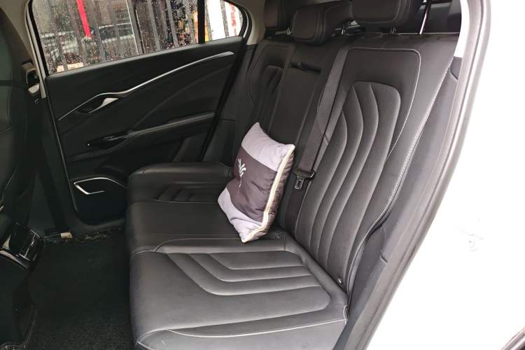 Used NETA U 2021 Pro 610 Fire-Seeking Edition Left Rear Seat