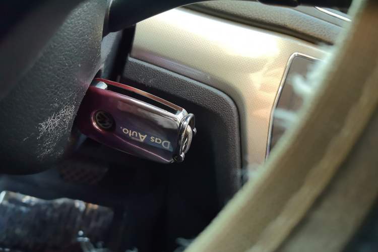 Used Volkswagen Lavida 2015 1.6L Automatic Comfort Edition