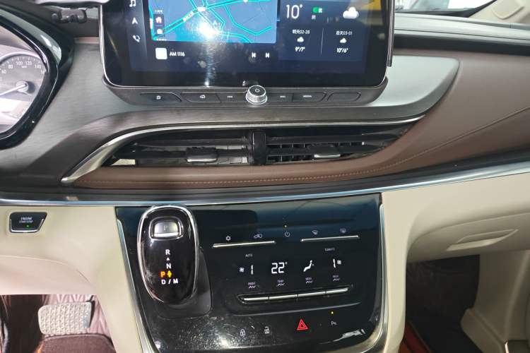 Used Buick GL8 2023 Land Executive Class Smart Enjoyment Model