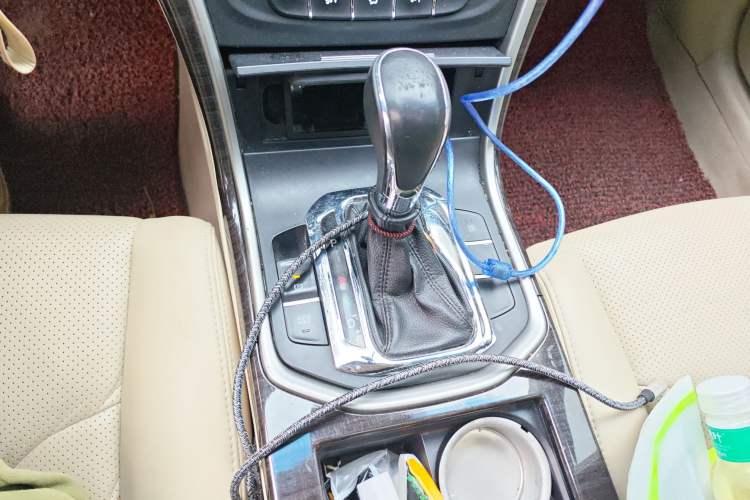 Used CHANGAN Raeton 2014 1.8T Automatic Elite Anniversary Edition China V Standard