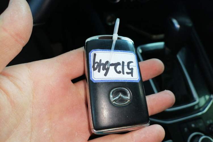 Used Mazda CX-5 2022 2.0L Automatic Two-Wheel Drive Zhiya Version Vehicle Key