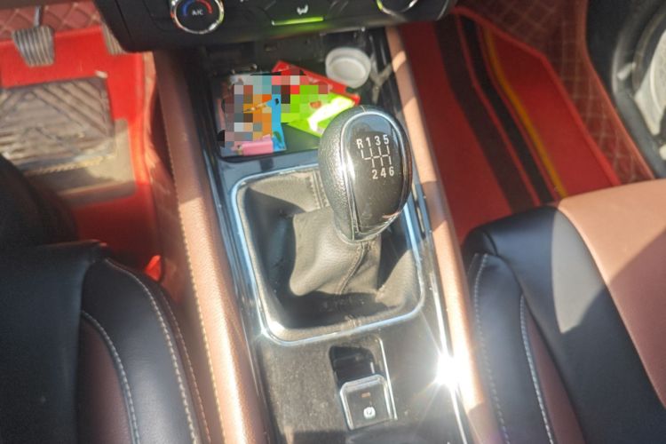 Used Dongfeng Fengon 580 2017 1.5T Manual Luxury Model
