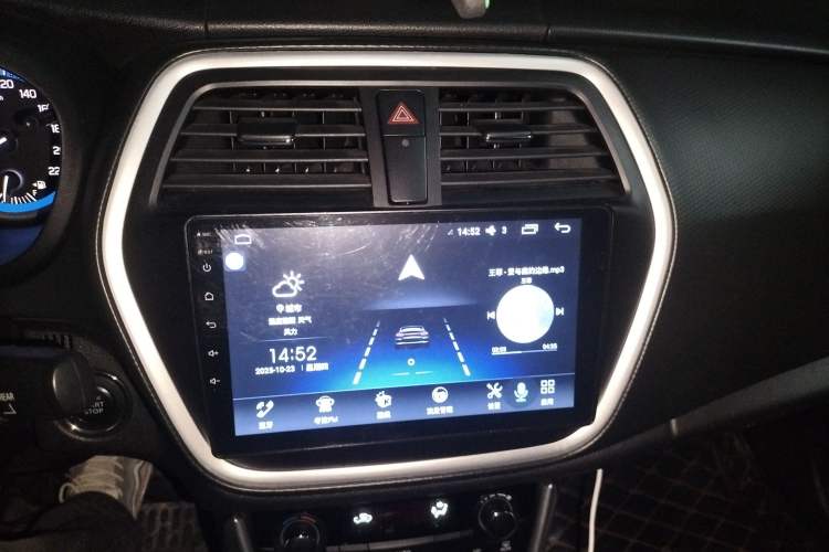 Used Suzuki S-Cross 2015 1.4T Automatic Two-Wheel Drive Prestige Model