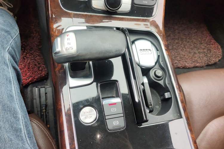 Used Audi A8 2013 A8L 30 FSI Comfort Model
