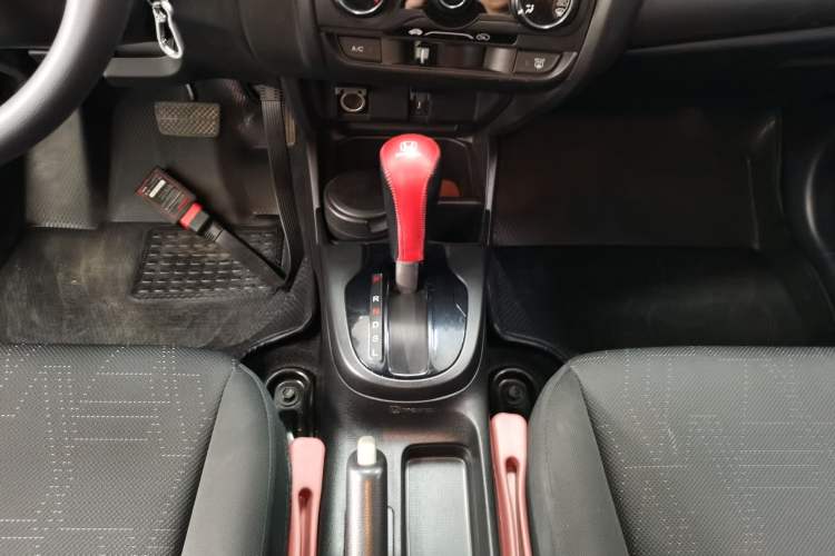 Used Honda Fit 2018 1.5L CVT Comfort Version Gear Lever