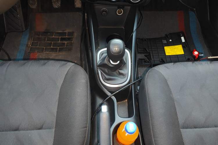 Used Kia K2 2015 Sedan 1.4L MT GLS