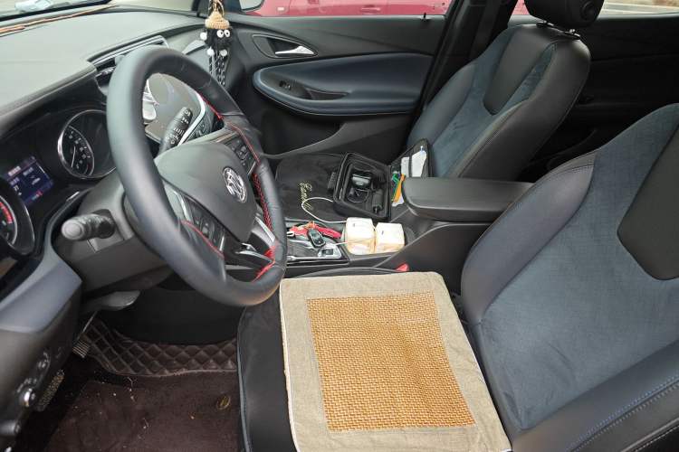 Used Buick Encore GX 2020 20T CVT Two-Wheel Drive Luxury Version Left Front Seat