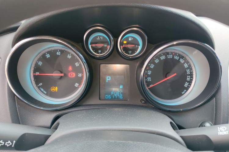 Used Buick GT 2014 XT 1.6L Automatic Fashion Edition
