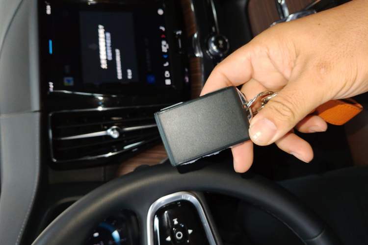 Used Volvo XC60 2024 B5 4x4 Smart Luxury Edition
