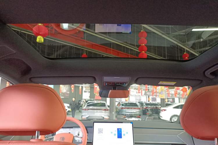 Used BYD Tang L 2025 DM 175KM Drone Player Edition