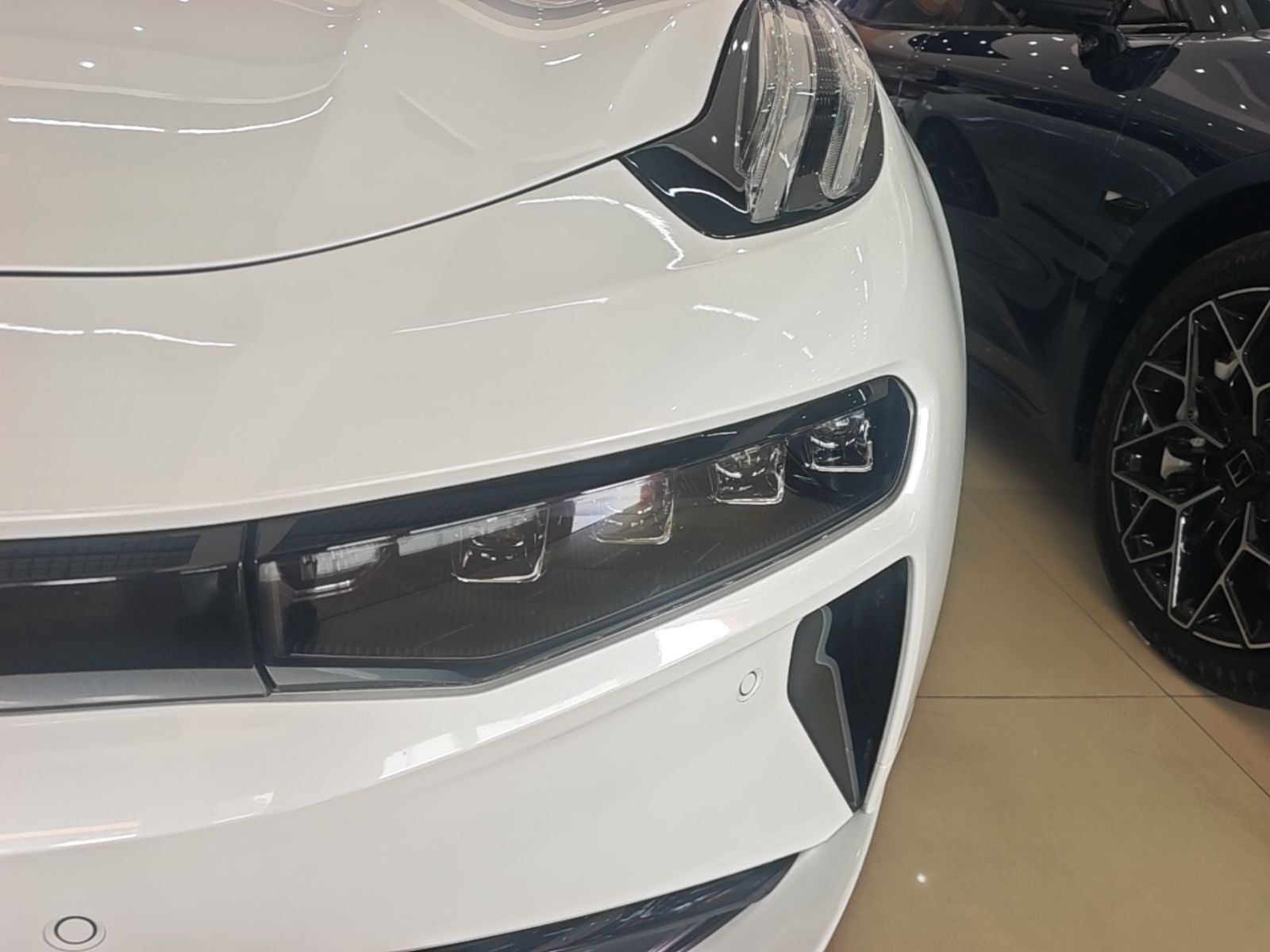 Zeekr 001 2024 YOU Edition 100 kWh All-Wheel Drive — снимка 8