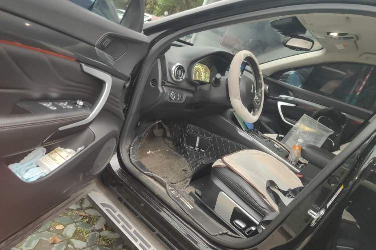 Used Wey VV7 2017 2.0T Ultra-Luxury Version
