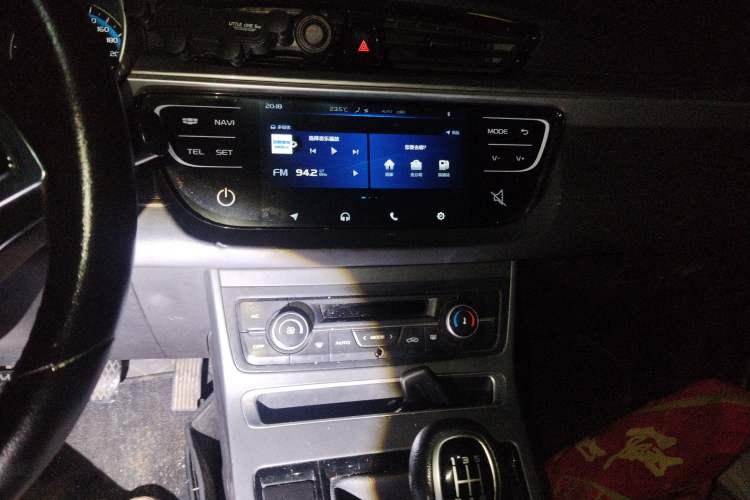 Used Geely Auto Emgrand 2019 Leading Edition 1.5L Manual Luxury Model China VI Standard
