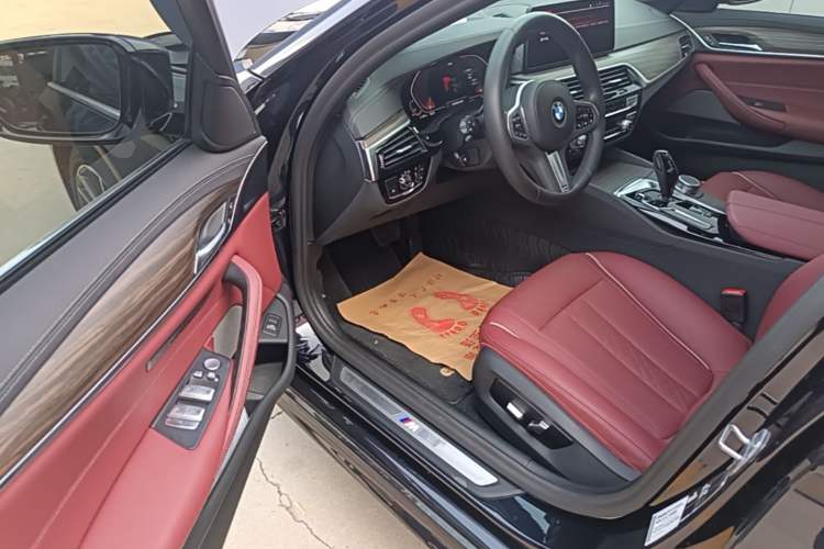 Used BMW 5 Series 2022 Restyled 530Li Leading Edition M Sport Package
